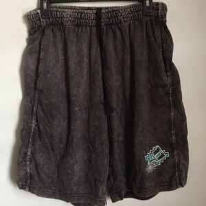 Large San Antonio spurs basketball Men's Black Graphic Shorts bleached retro new
